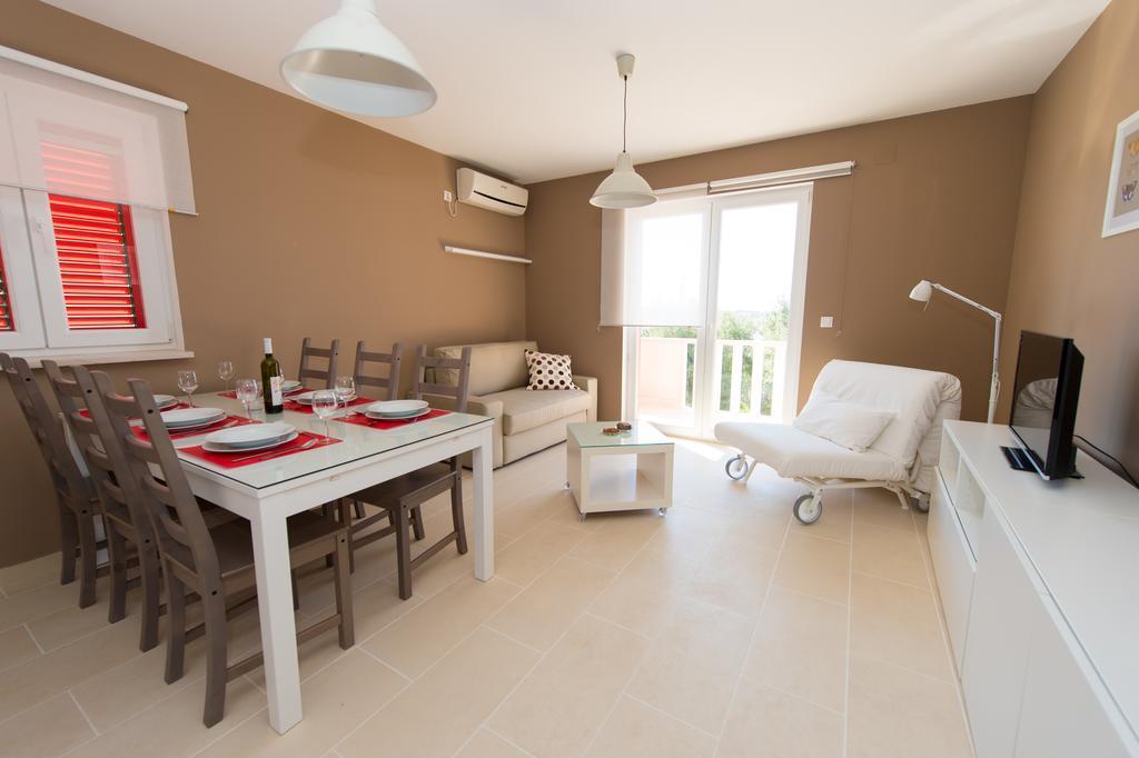 טרוגיר Apartments Gazebo חדר תמונה
